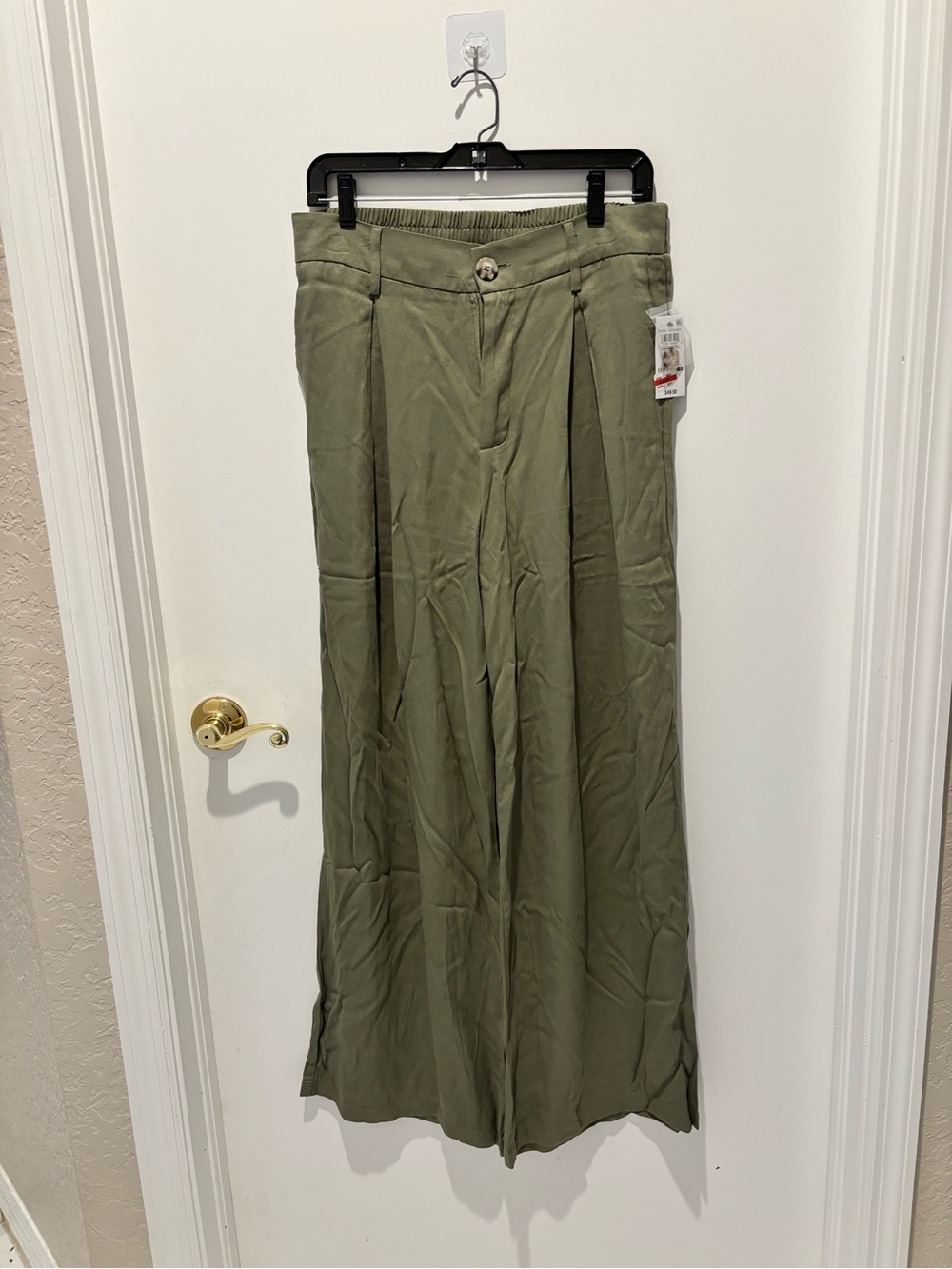 High-Waist Olive Wide-Leg Pants